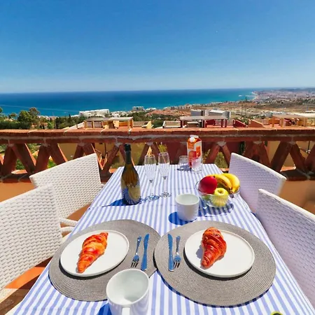 Apartment Penthouse Reserva Del Higueron *